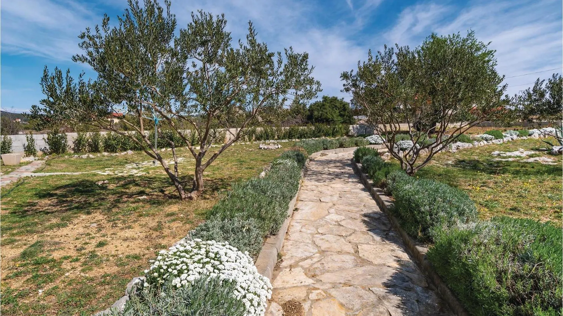 Beautiful Home In Pakostane With Jacuzzi 0*,  Croatia