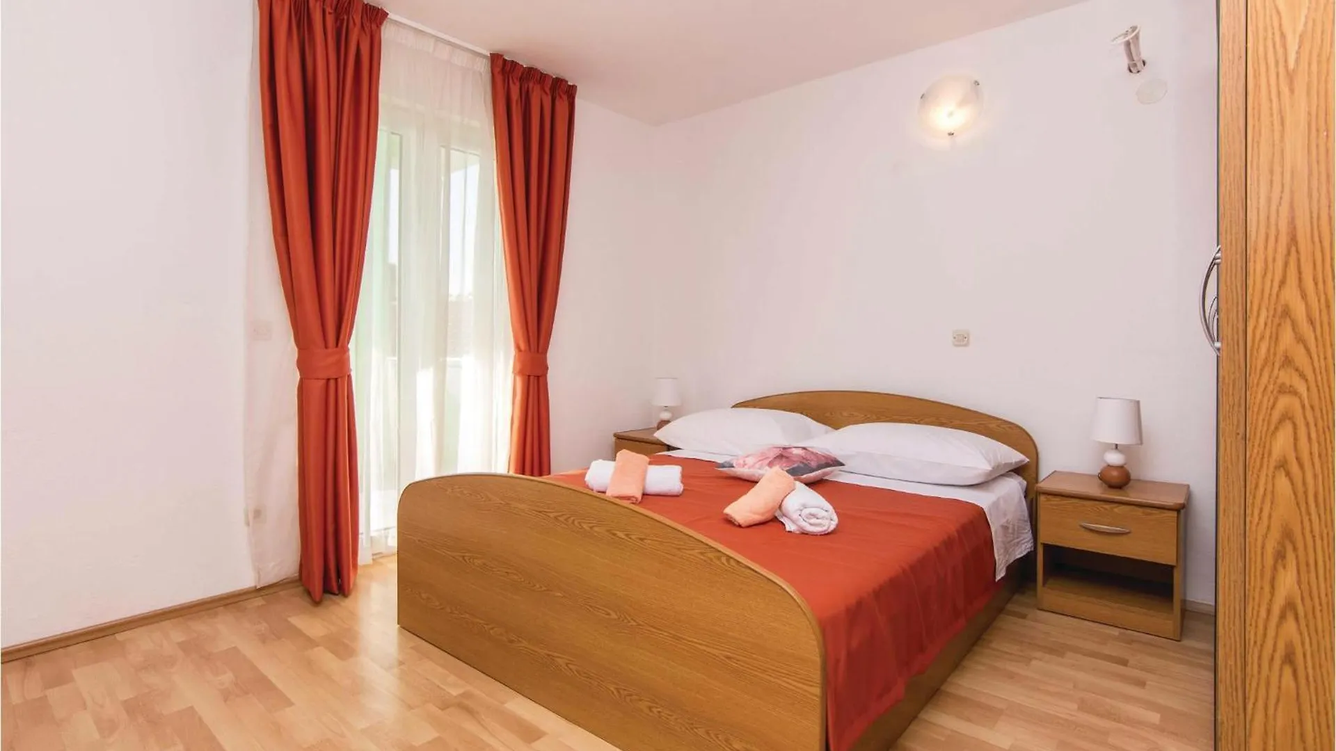 Holiday home Beautiful Home In Pakostane With Jacuzzi