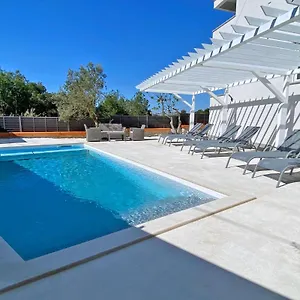 Apartament Pasman - 50 M2 Et Piscine, Pakoštane