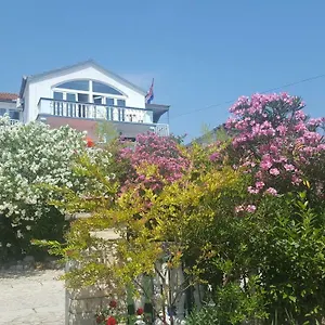 Oleander In Apartmán