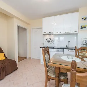 Zdenka Apartment